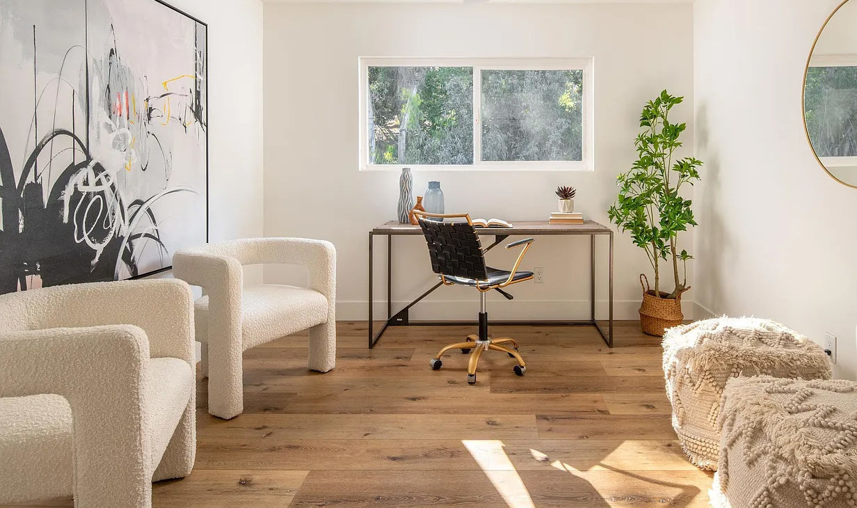 Luxury Vinyl Flooring in Los Angeles